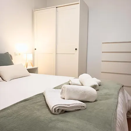 Apartamento Moderno Junto A Plaza Toros Y Hospitales Con Parking Bajo Peticion-2